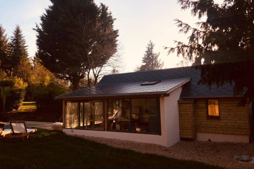 Cottage Normand Avec Sa Grande Piscine Chauffee Toute L Annee Sur Parc Arbore Et Clos En Plein Coeur De La Campagne Adapte Aux Kids Et Dog Friendly Saint-Antonin-de-Sommaire Luaran gambar