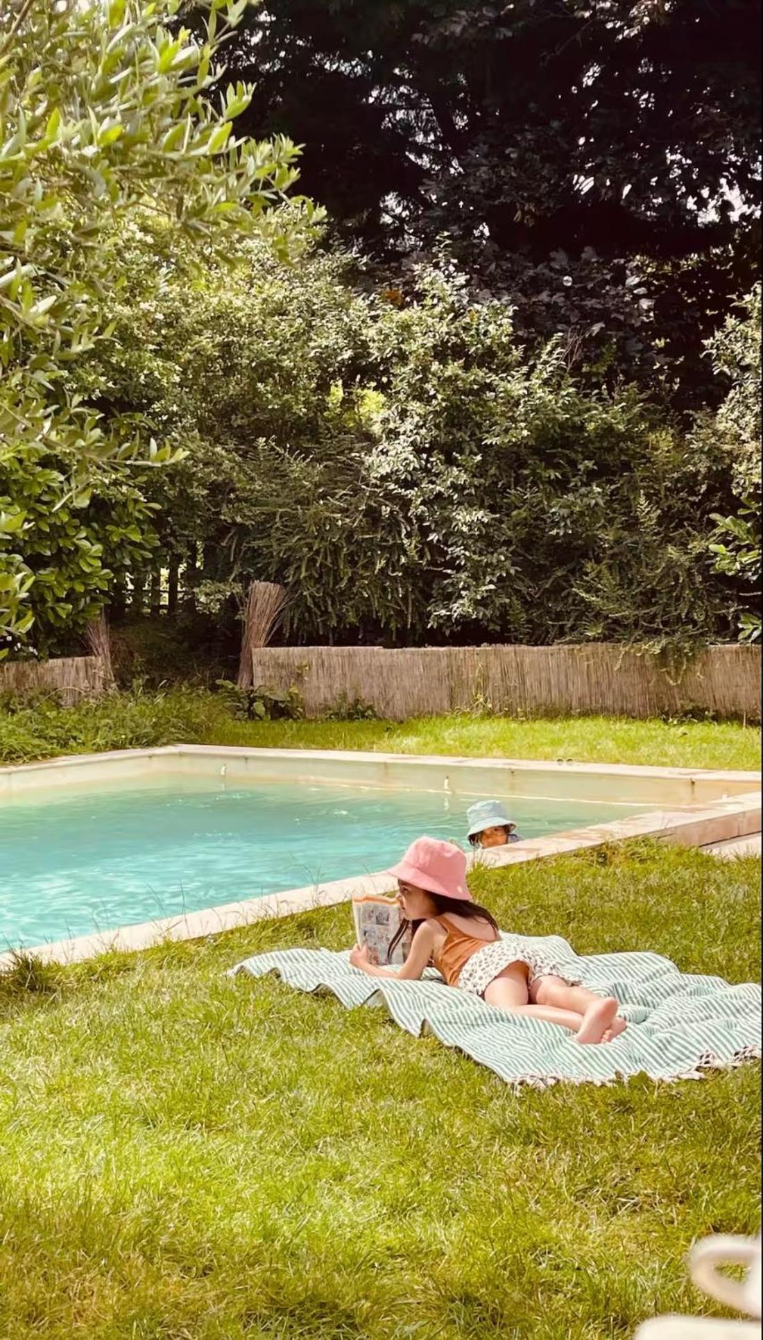 Cottage Normand Avec Sa Grande Piscine Chauffee Toute L Annee Sur Parc Arbore Et Clos En Plein Coeur De La Campagne Adapte Aux Kids Et Dog Friendly Saint-Antonin-de-Sommaire Luaran gambar